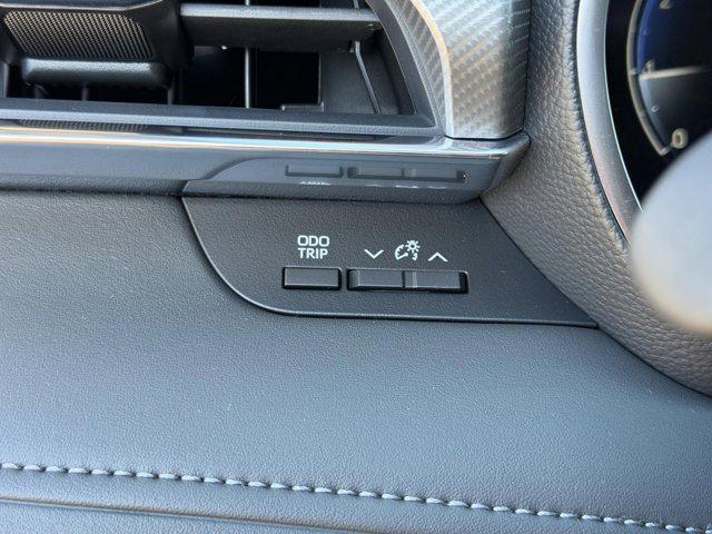 new 2025 Toyota Highlander car, priced at $57,464