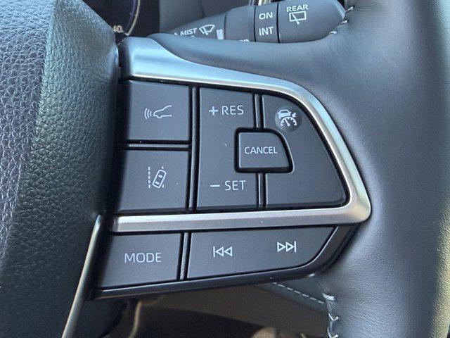 new 2025 Toyota Highlander car, priced at $57,464