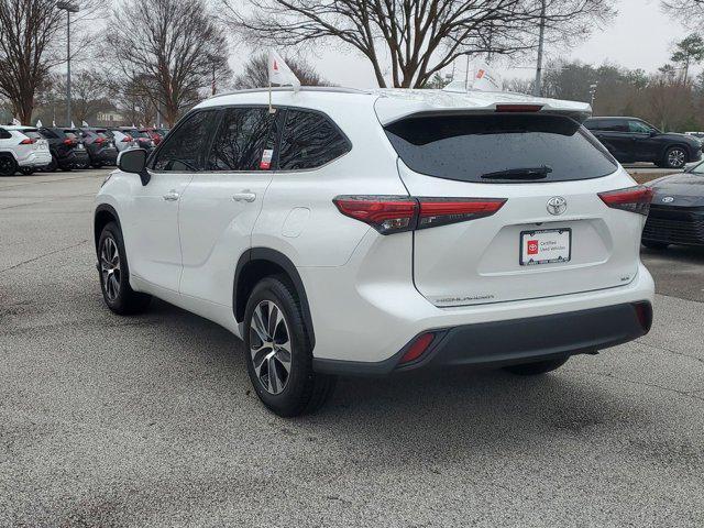 used 2022 Toyota Highlander car, priced at $35,500