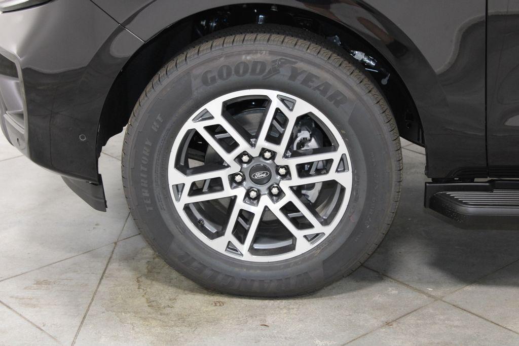 new 2025 Ford Expedition Max car, priced at $69,977