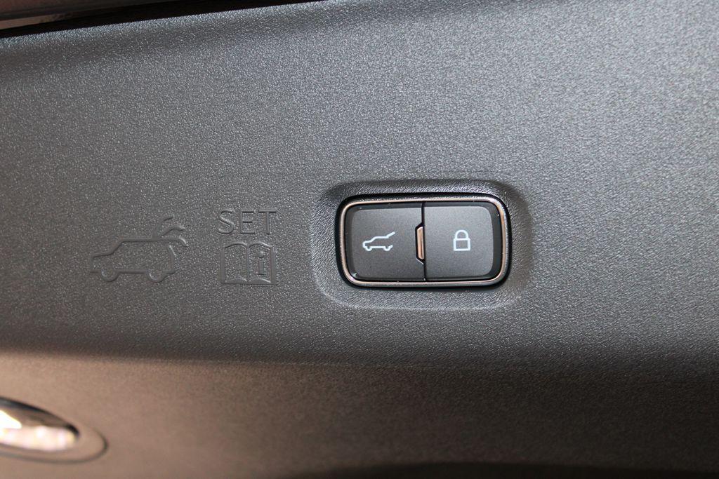new 2025 Ford Expedition Max car, priced at $69,977