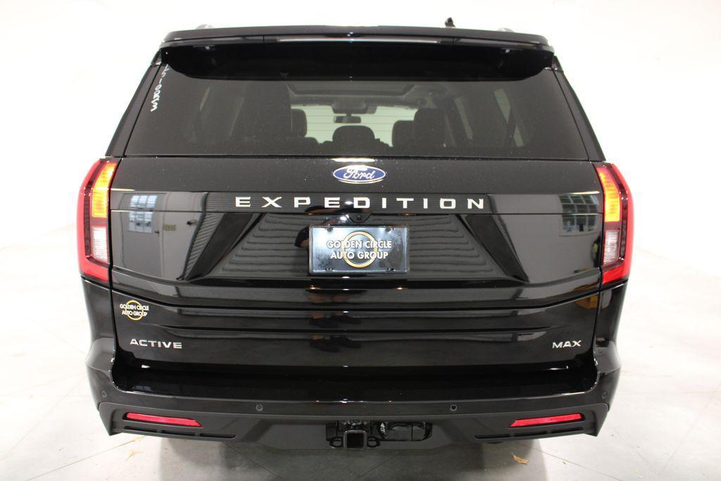 new 2025 Ford Expedition Max car, priced at $69,977