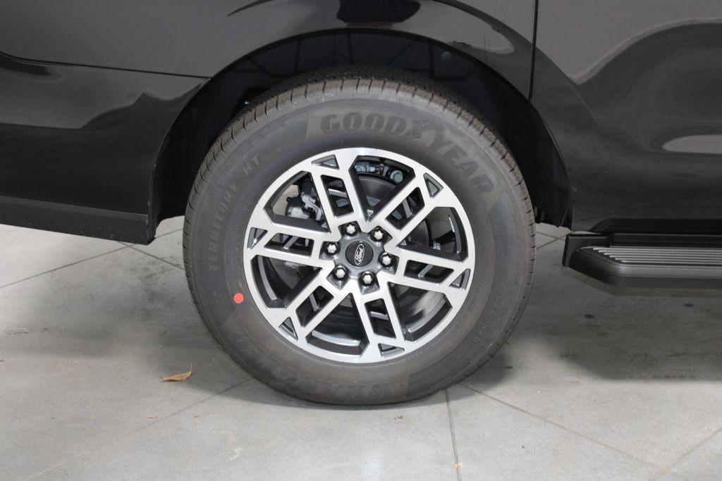 new 2025 Ford Expedition Max car, priced at $69,977