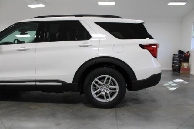 new 2025 Ford Explorer car, priced at $43,595