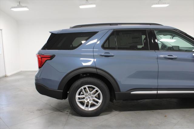 new 2025 Ford Explorer car, priced at $43,504