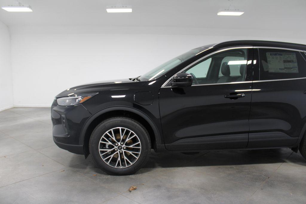 new 2025 Ford Escape PHEV car, priced at $34,974