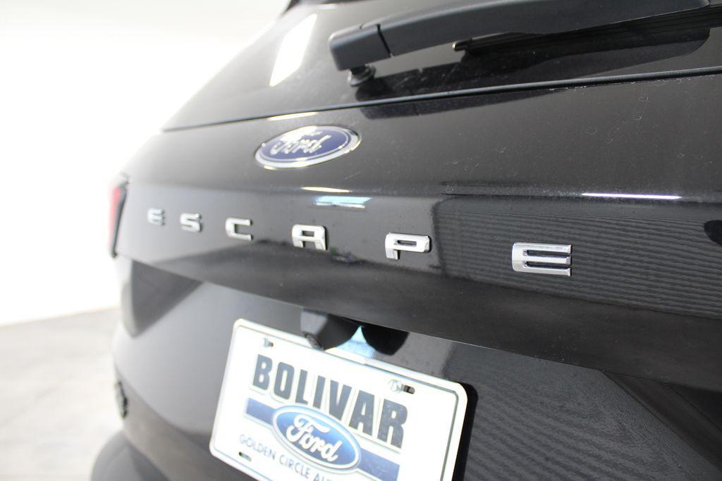 new 2025 Ford Escape PHEV car, priced at $34,974