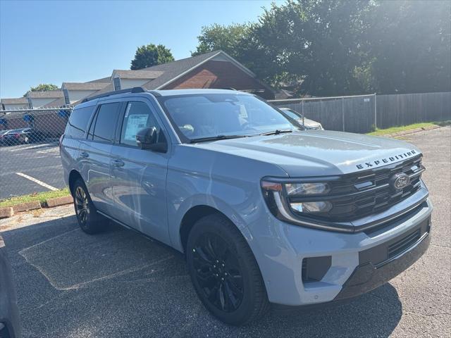 new 2025 Ford Expedition car, priced at $78,250
