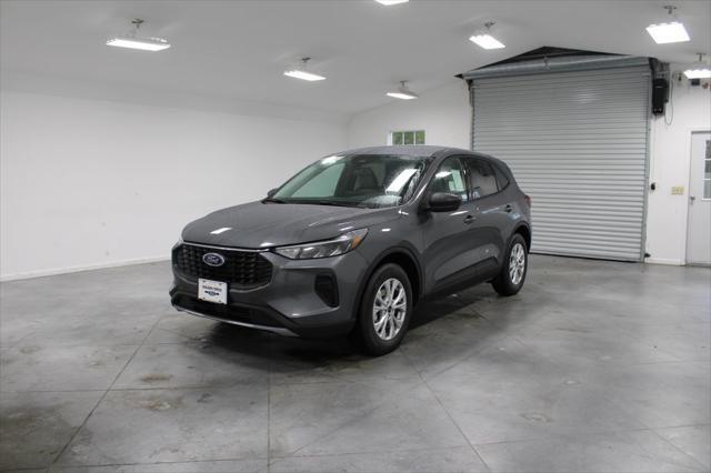 new 2025 Ford Escape car, priced at $29,390