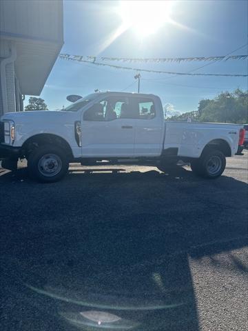 new 2024 Ford F-350 car, priced at $52,270