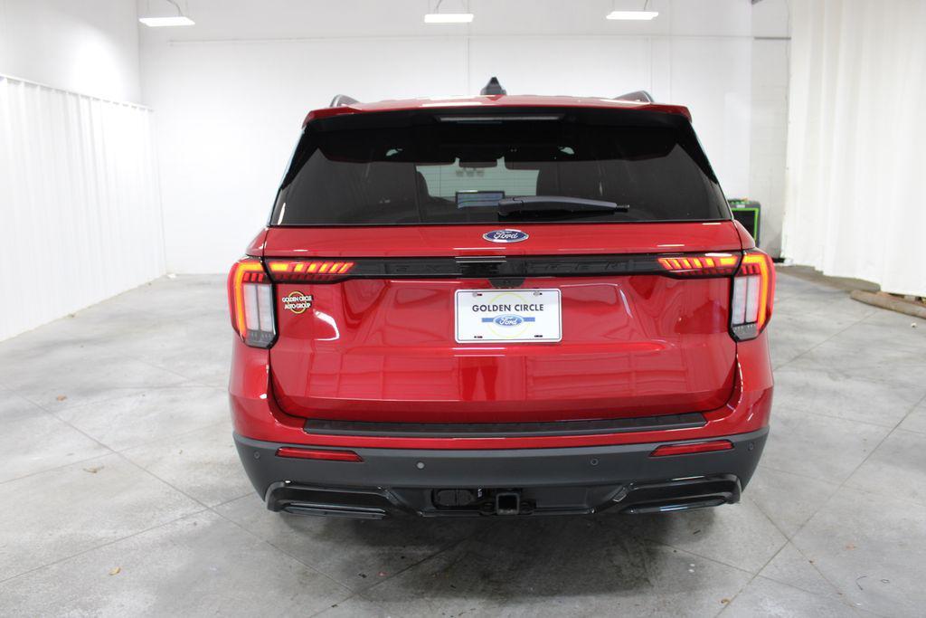 new 2025 Ford Explorer car, priced at $46,572