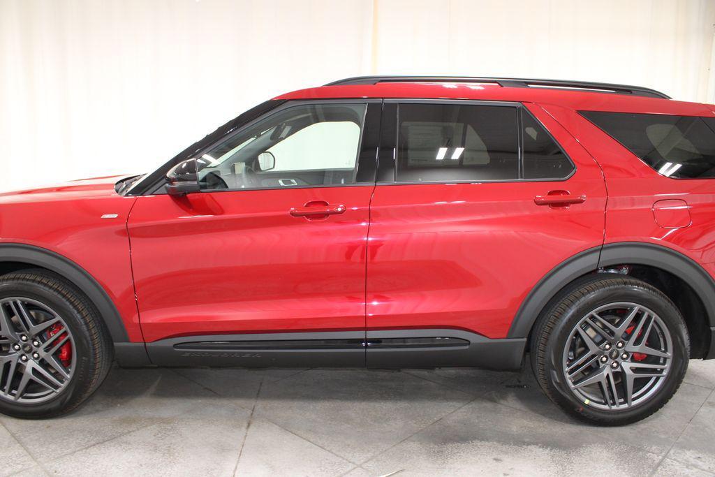 new 2025 Ford Explorer car, priced at $46,572