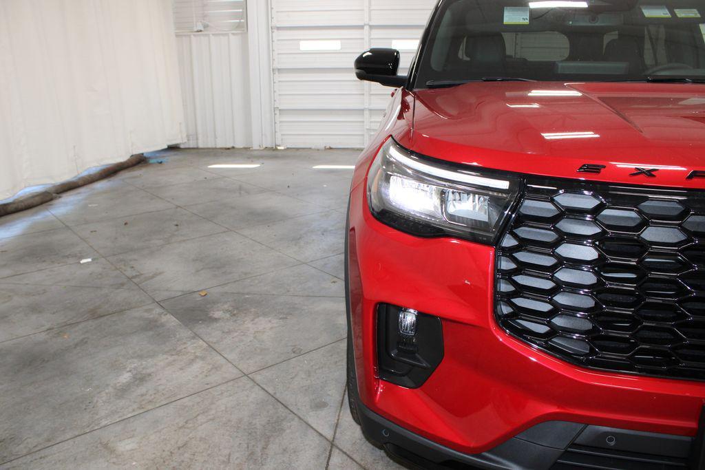 new 2025 Ford Explorer car, priced at $46,572