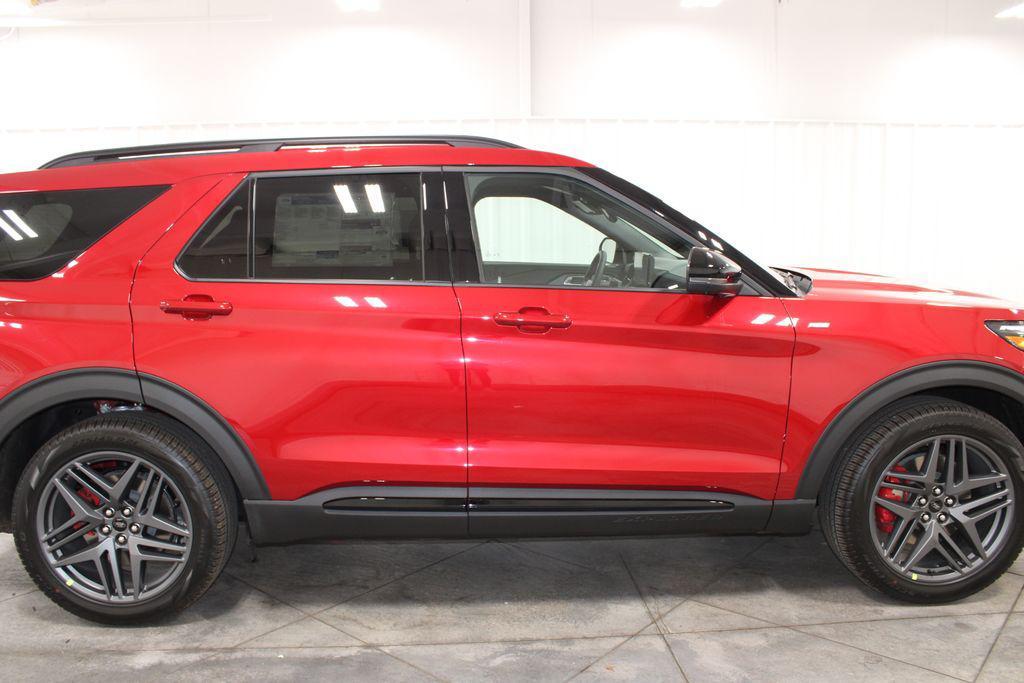 new 2025 Ford Explorer car, priced at $46,572