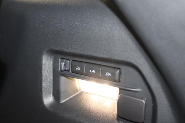 new 2025 Ford Explorer car, priced at $55,673