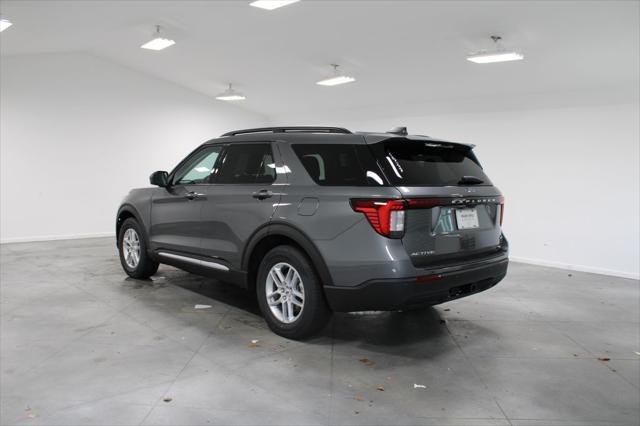 new 2025 Ford Explorer car, priced at $39,784