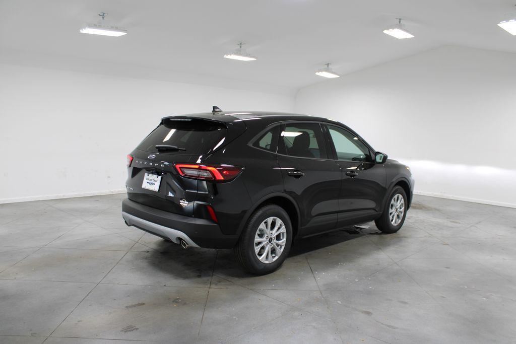 new 2025 Ford Escape car, priced at $25,999