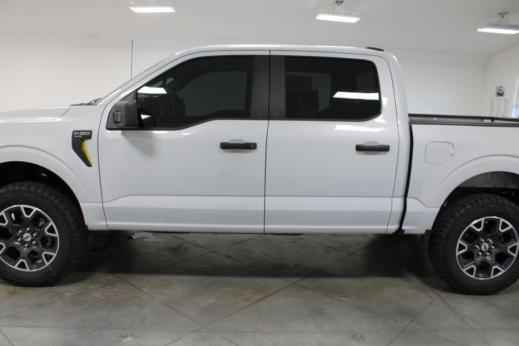 new 2025 Ford F-150 car, priced at $53,574