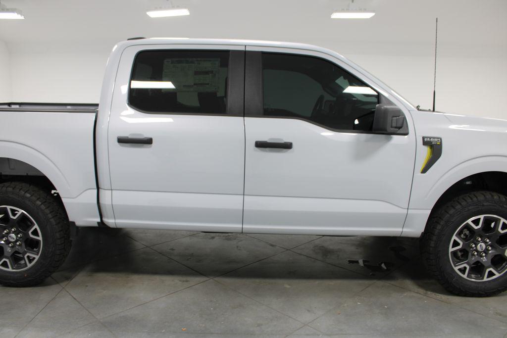 new 2025 Ford F-150 car, priced at $53,574