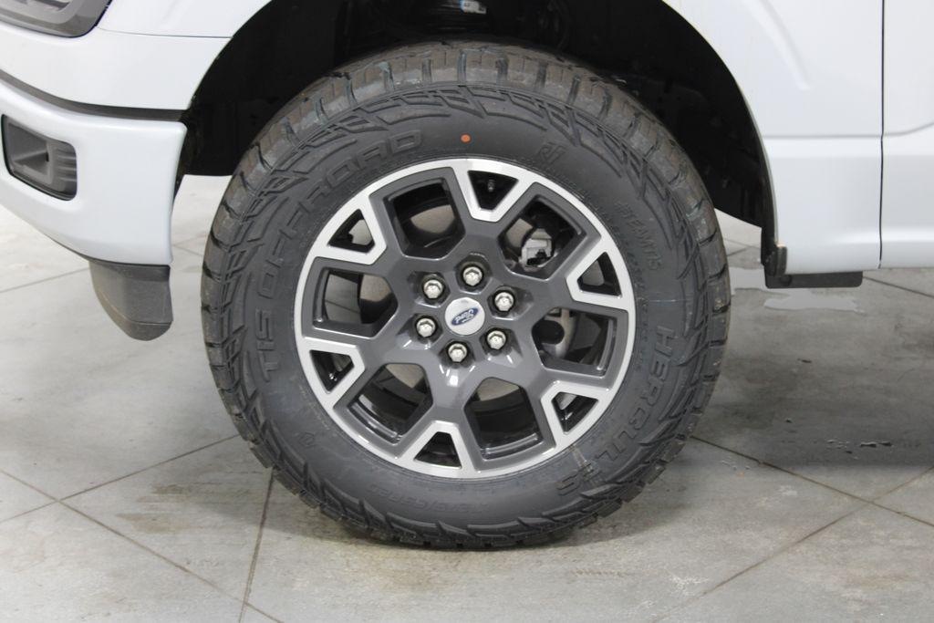 new 2025 Ford F-150 car, priced at $53,574