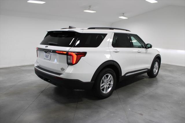 new 2025 Ford Explorer car, priced at $39,722
