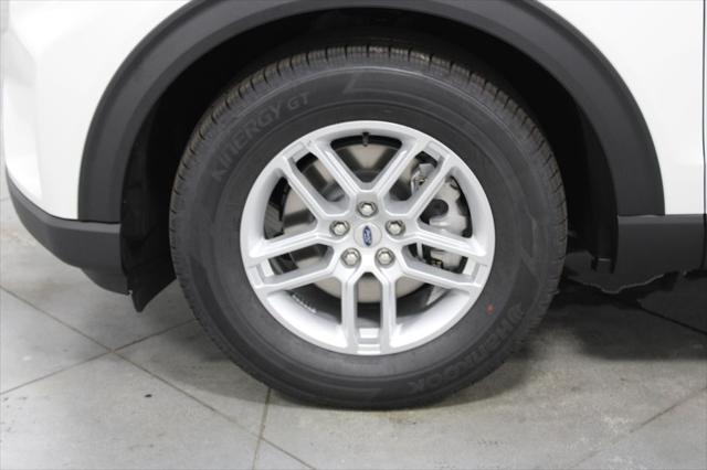 new 2025 Ford Explorer car, priced at $39,722