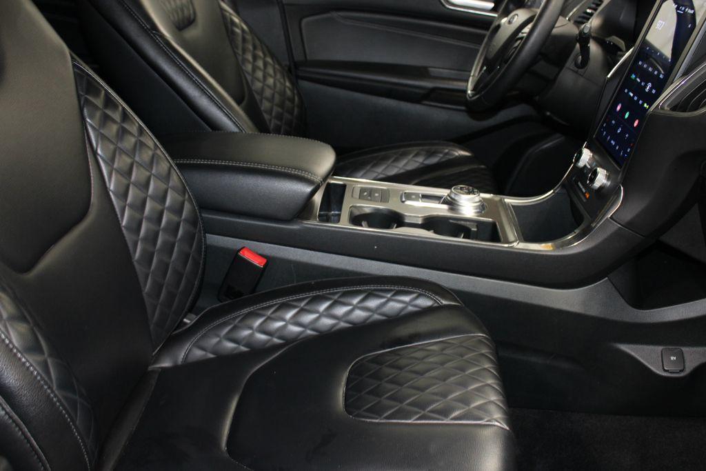 used 2024 Ford Edge car, priced at $29,528
