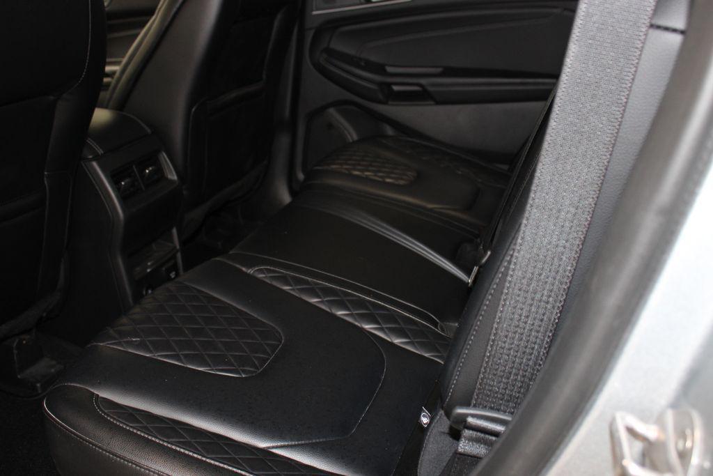 used 2024 Ford Edge car, priced at $29,528