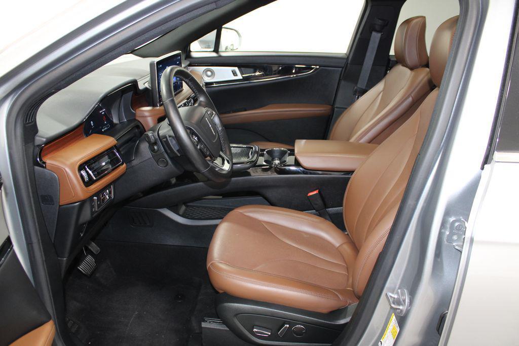 used 2022 Lincoln Nautilus car, priced at $33,598