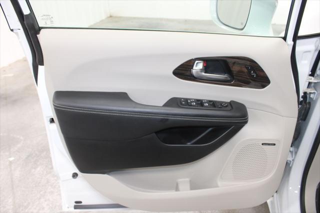 used 2022 Chrysler Pacifica car, priced at $35,138