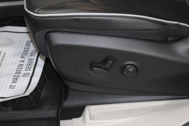 used 2022 Chrysler Pacifica car, priced at $35,138