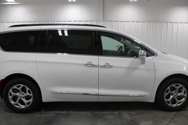 used 2022 Chrysler Pacifica car, priced at $35,138