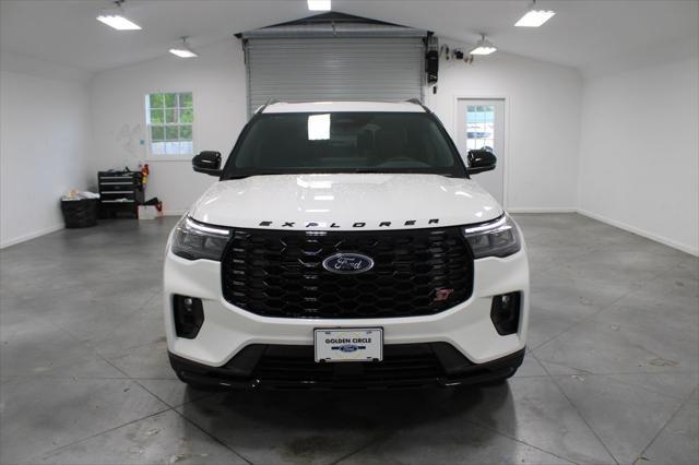 new 2025 Ford Explorer car, priced at $55,565