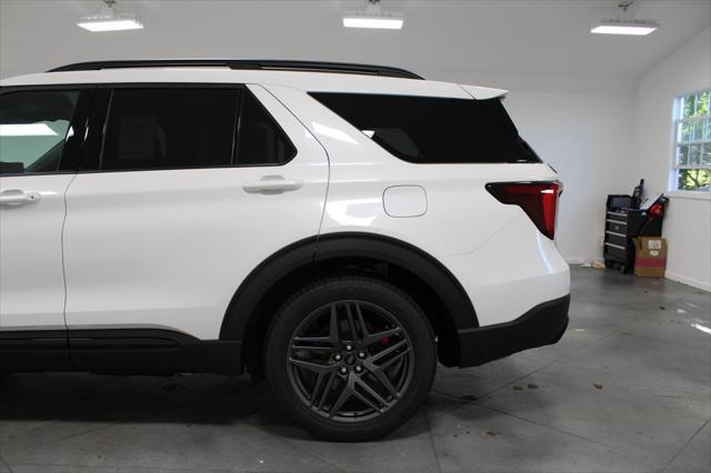 new 2025 Ford Explorer car, priced at $48,814