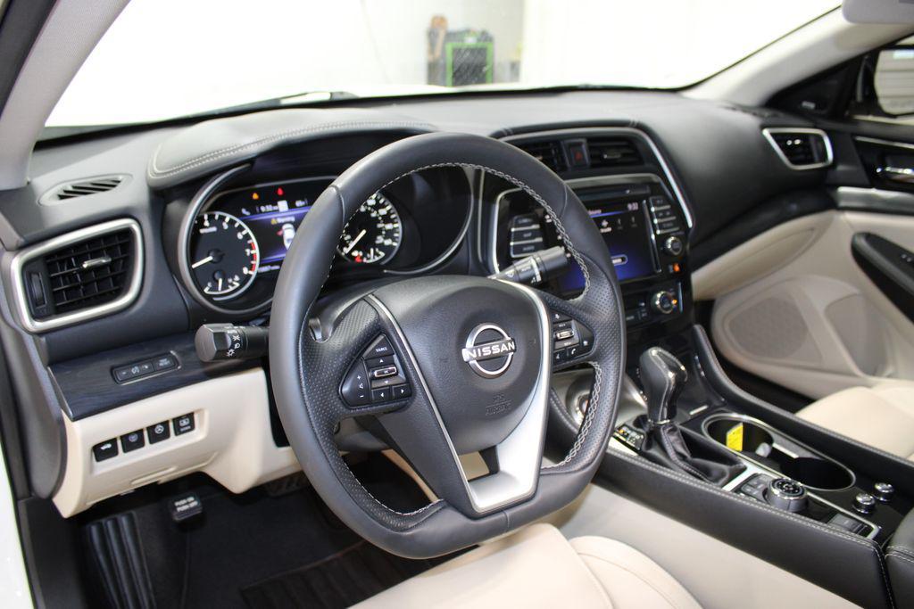 used 2023 Nissan Maxima car, priced at $35,218