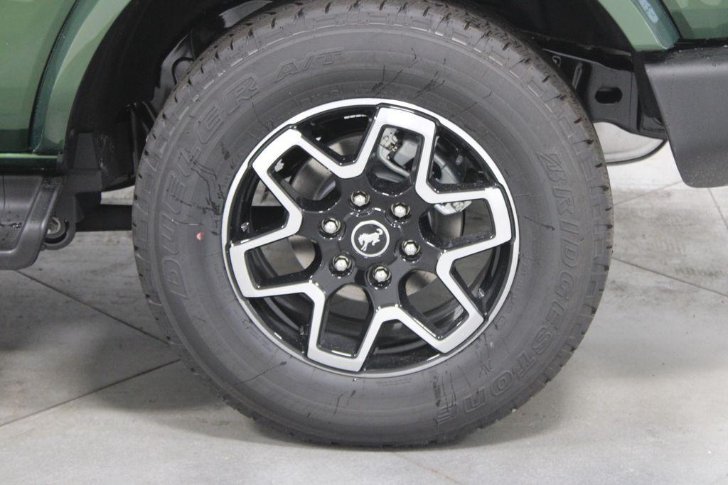 new 2025 Ford Bronco car, priced at $50,373