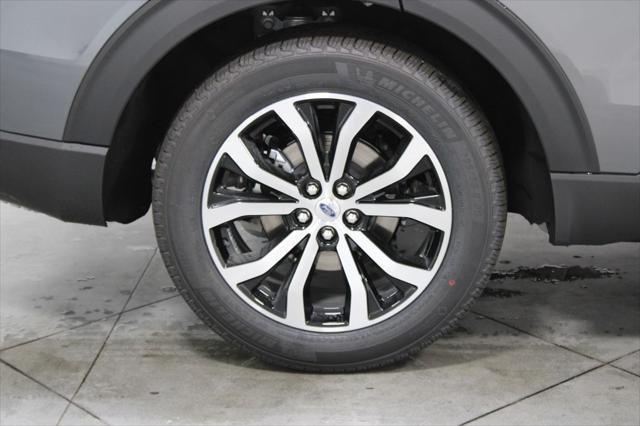 new 2025 Ford Explorer car, priced at $43,316
