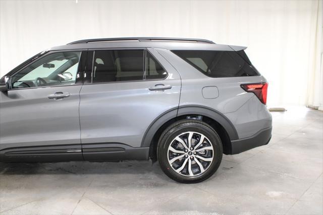 new 2025 Ford Explorer car, priced at $43,451