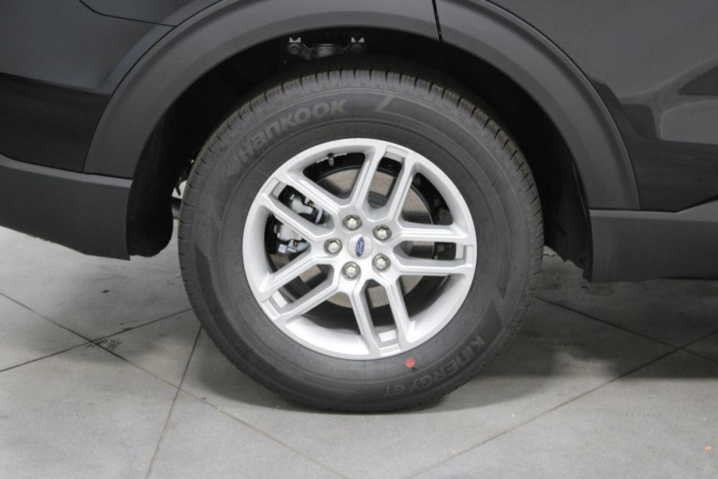 new 2025 Ford Explorer car, priced at $38,773