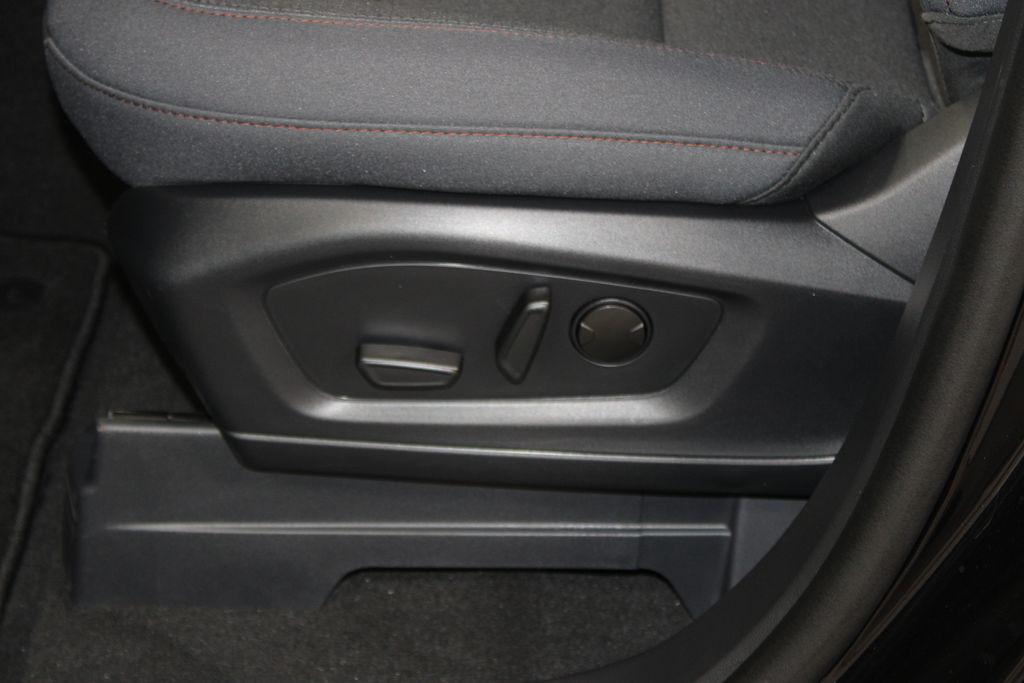 new 2025 Ford Explorer car, priced at $38,773