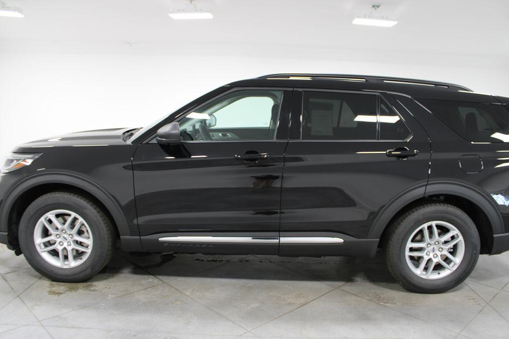 new 2025 Ford Explorer car, priced at $38,773