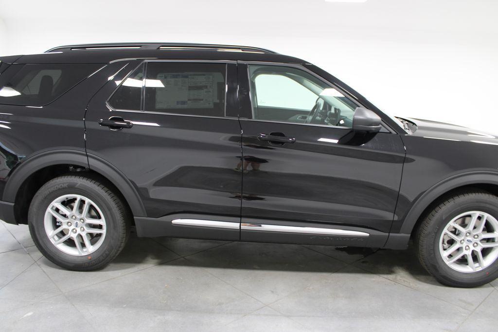 new 2025 Ford Explorer car, priced at $38,773