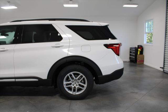 new 2025 Ford Explorer car, priced at $43,595