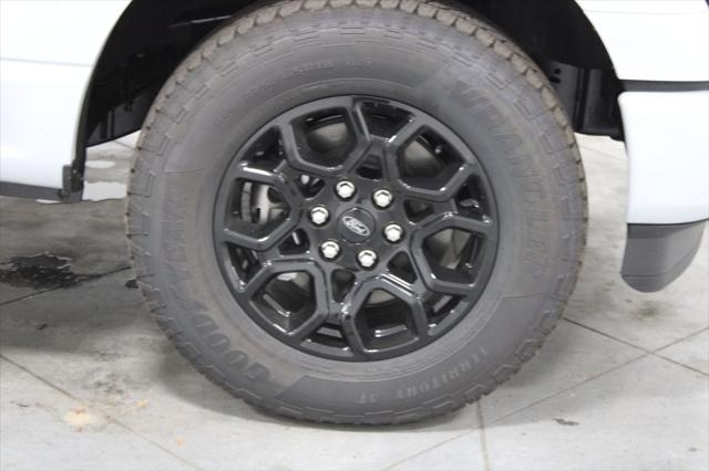new 2025 Ford F-150 car, priced at $55,370