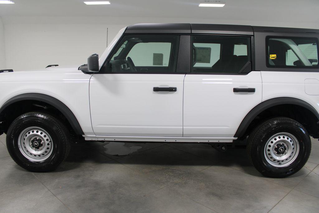 new 2025 Ford Bronco car, priced at $40,675