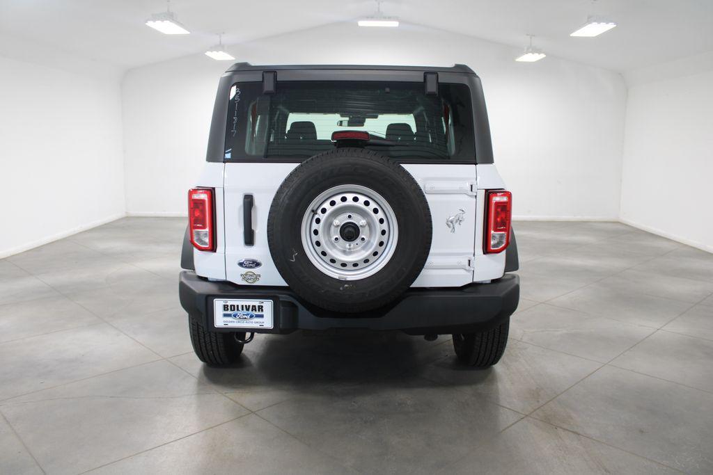 new 2025 Ford Bronco car, priced at $40,675