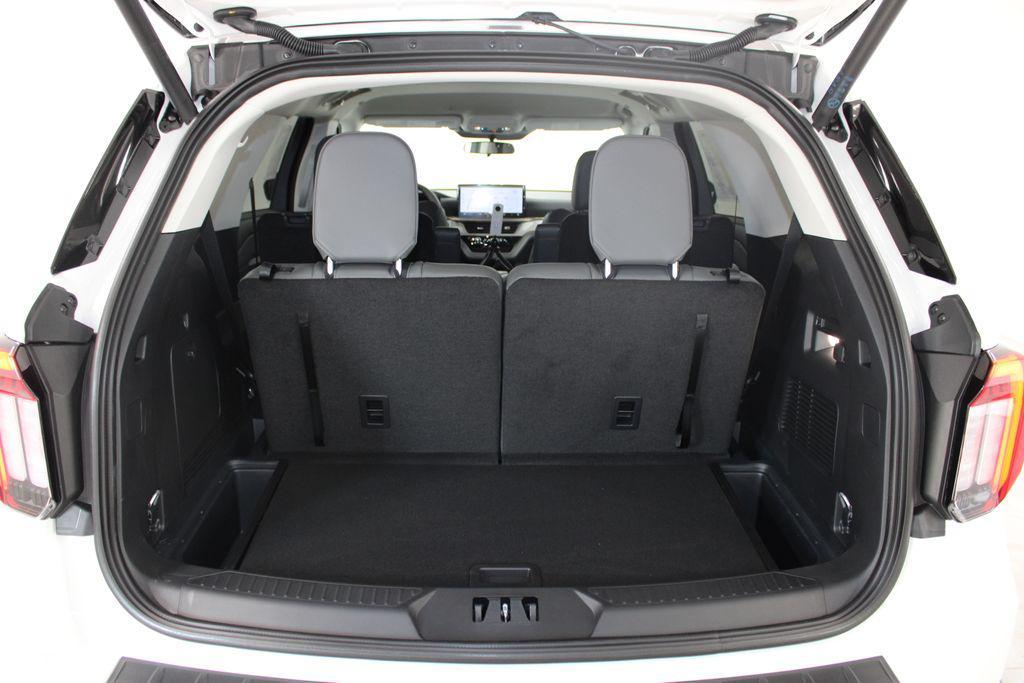 new 2025 Ford Explorer car, priced at $42,297