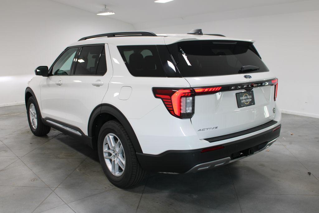 new 2025 Ford Explorer car, priced at $42,297