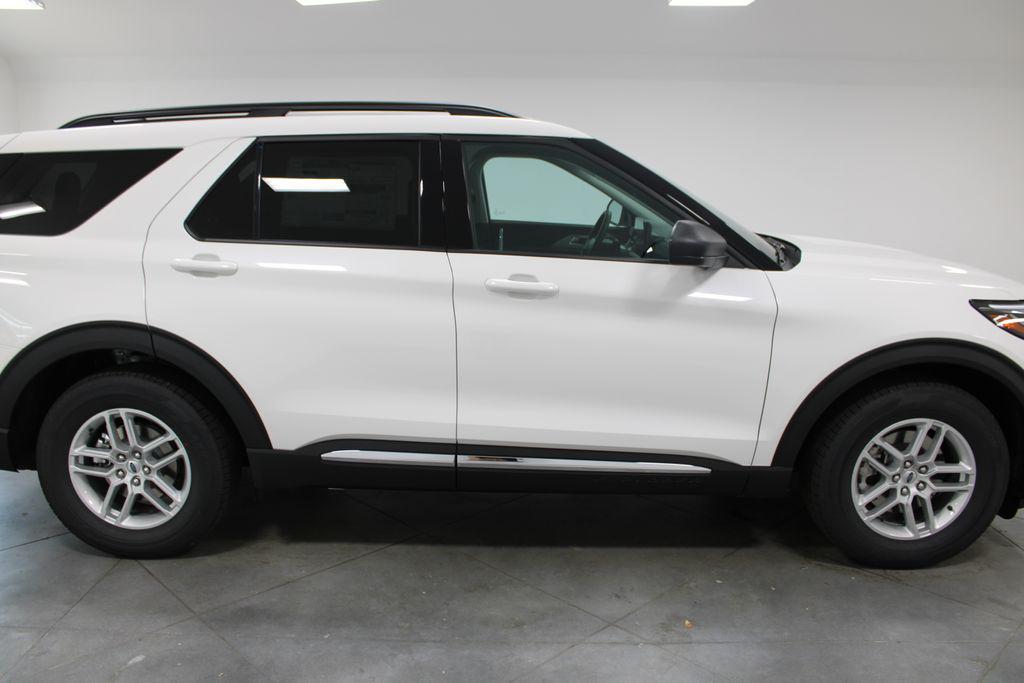 new 2025 Ford Explorer car, priced at $42,297