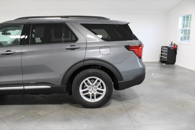 new 2025 Ford Explorer car, priced at $42,924